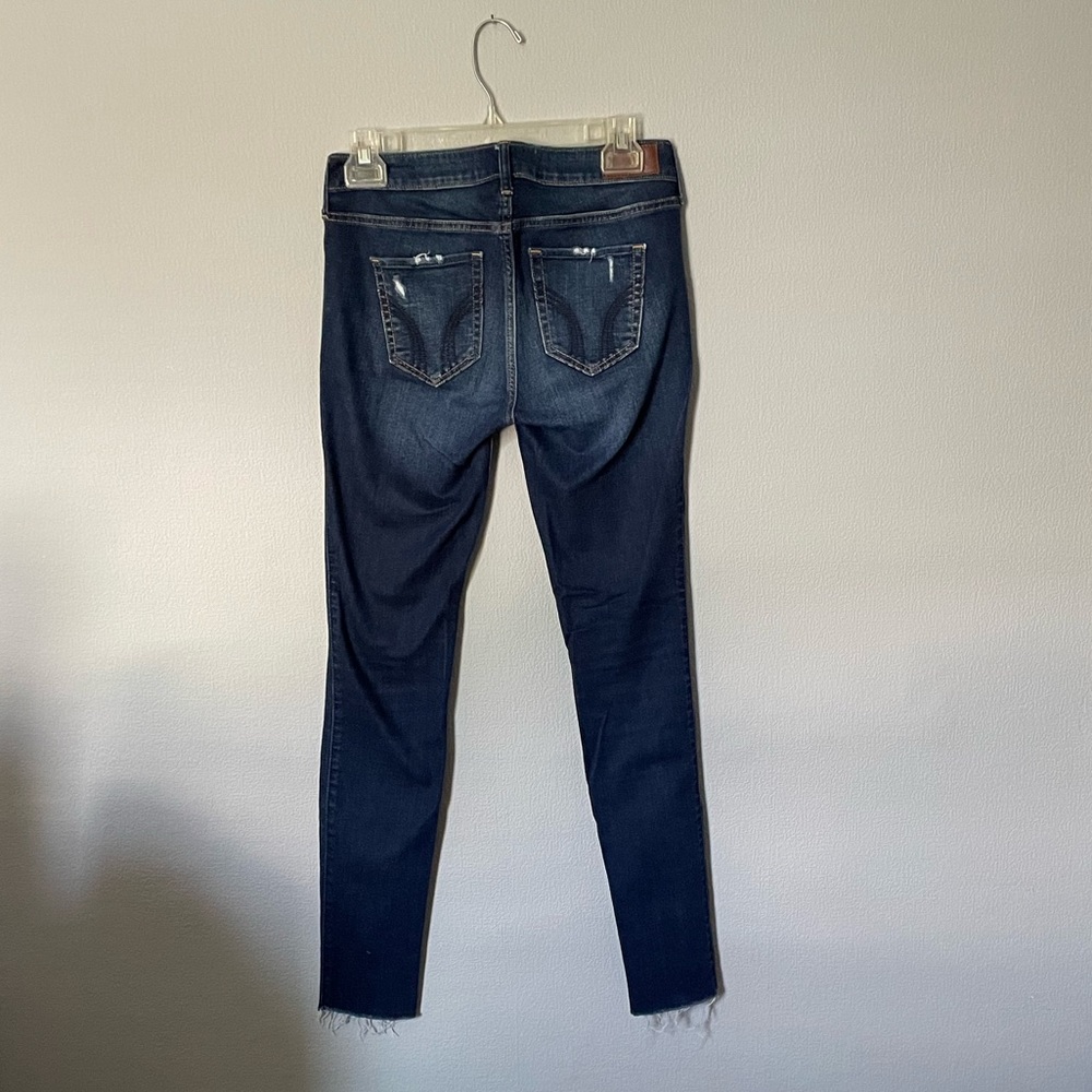 Hollister Ripped Jeans - Picture 2 of 3